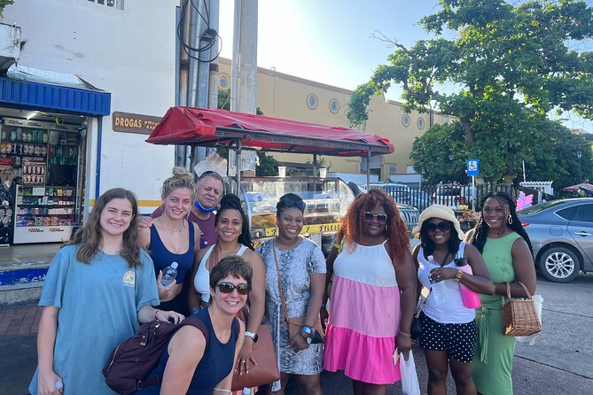 Street food tour Cartagena - Meeting at Éxito San Diego and Finishing in the Centro Histórico