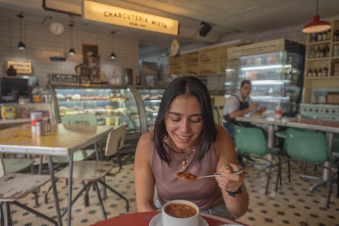 Street Food Tour in Medellín with Tastings - Walking Pace, Group Size, and the Reality of Eating a Lot