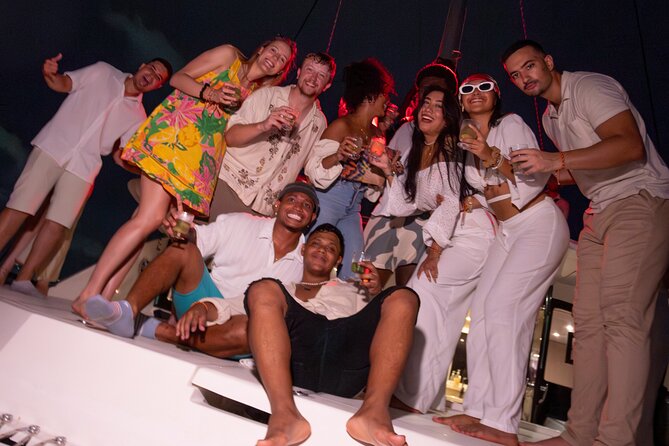 Sunset boat party - The 3.5-Hour Cruise Schedule That Keeps Things Moving
