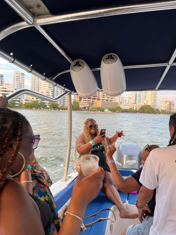 Sunset Party open bar on the bay while sharing with locals - Who should book this Sunset Party on the bay