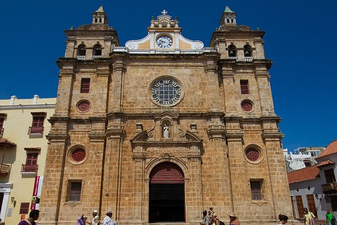 Taste Cartagena: Street Food and Full City Tour with Expert Guide - Price and logistics for a $37 private tour