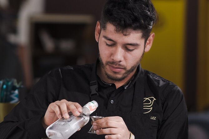 Tasting of Aguardiente and Chocolate Flavors of Colombia - English guidance: helpful if you want more than just tasting