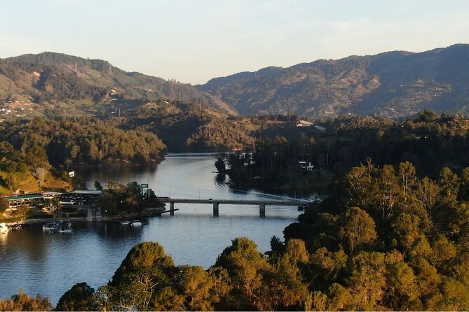 The best private tour to Guatapé and Helicopter ride + Guatapé's rock +Boat ride - Lunch in town: build in flexibility because meals are not included