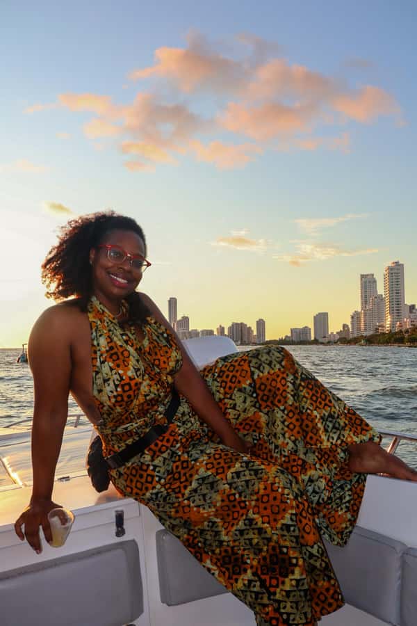 The best sunset tour in the bay: Open bar party & fun - Who This Sunset Party Suits Best (And Who Might Skip It)
