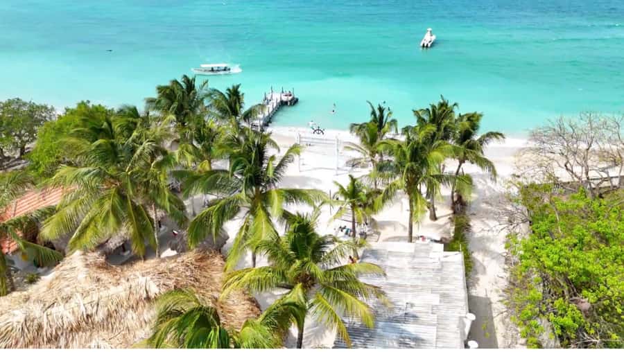 Tierra Bomba Island: A day at Marine Beach Club - Price, taxes, and the value question