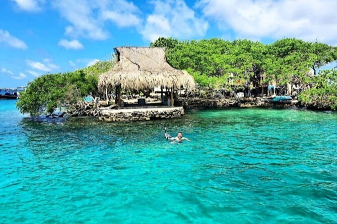 Tour 5 islands in Cartagena with snorkeling, lunch Charm Island - Isla del Encanto on Charm Island: buffet lunch that actually fuels the day