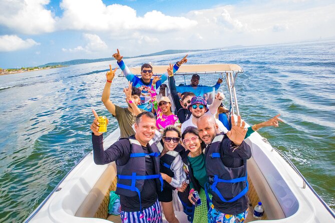 Tour 5 islands of the rosary with drinks included - What you’re really paying for on this Rosario islands day