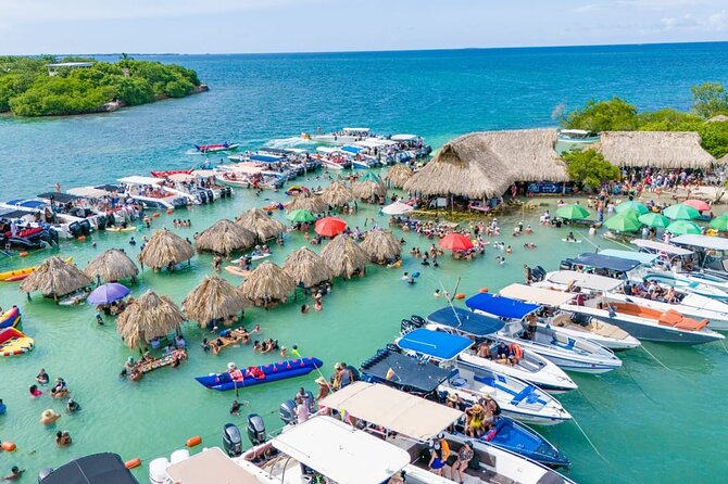 Tour 5 islands of the rosary with drinks included - Lunch on the Rosario route: Isla Coral’s meal options