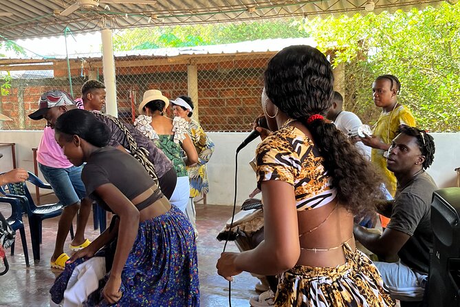 Tour a san Basilio de Palenque desde cartagena - Palenque sweets and the ñeque drink: craft and tradition, explained