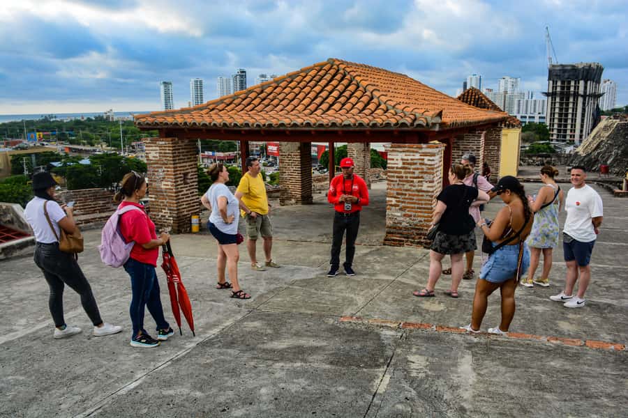 Tour Compartido al Castillo San Felipe de Barajas Cartagena - Plaza de la Trinidad: where Cartagena’s resistance meets the street