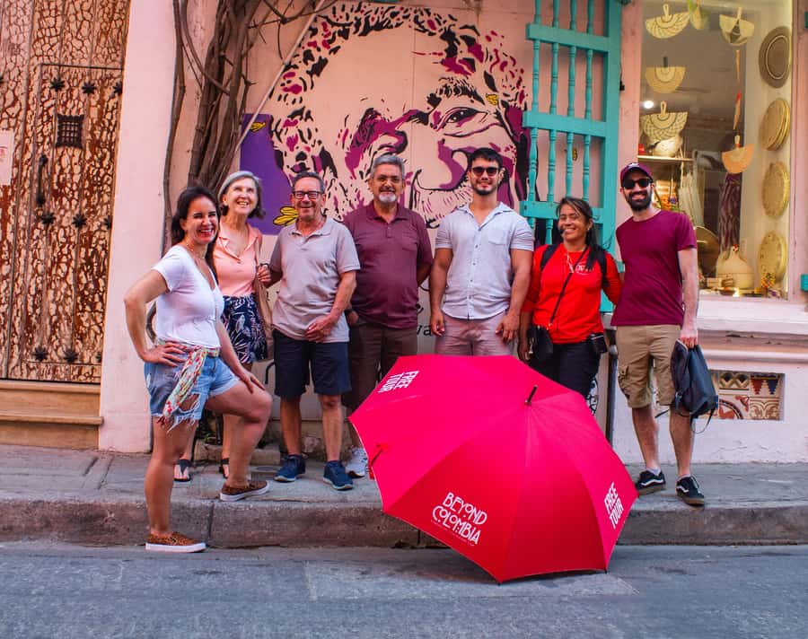 Tour Compartido de Gabriel García Marquez en Cartagena - San Diego District: Colonial Streets, Power, and Spiritual Life