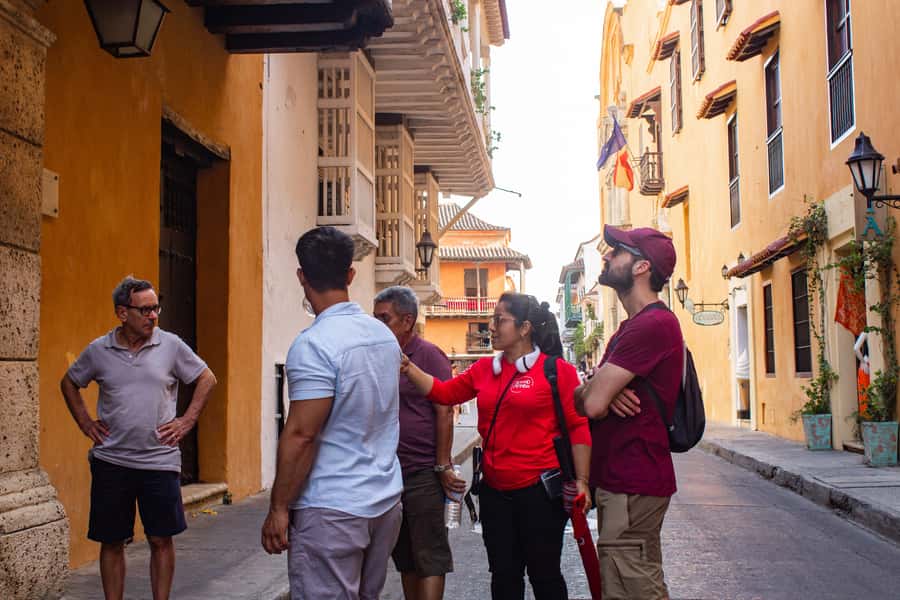Tour Compartido de Gabriel García Marquez en Cartagena - Literary Cartagena and the Gabo House Connection
