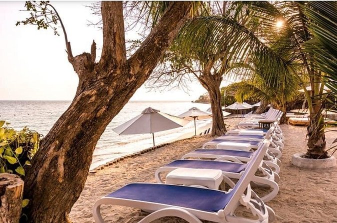 Tour Isla del Encanto Cartagena - The panoramic stop at Corales del Rosario Park, what you actually get