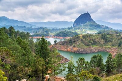 Day Trip To Guatapé with ,Breakfast, Lunch and Boat Ride