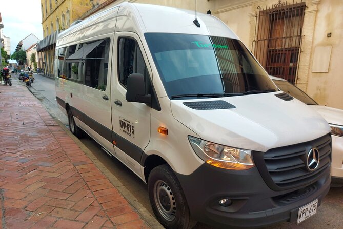 Transfers from the Airport to Hotels in Cartagena - The ride itself: 10 to 30 minutes down the coast, not across town