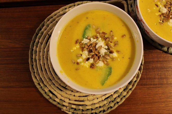 Tropical Abundance: Interactive Cooking Class in Bogota - Practical stuff that affects your day (pickup, language, clothes)