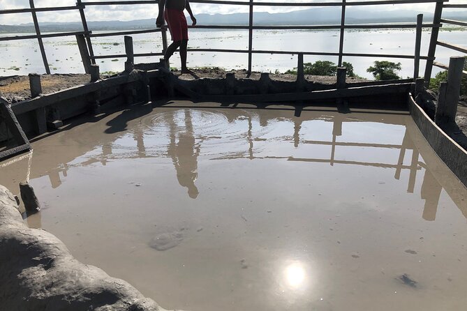 VIP Private Tour to the Lodo Volcano + Snack - After the Mud: Lagoon Wash-Off vs Shower, and How to Choose