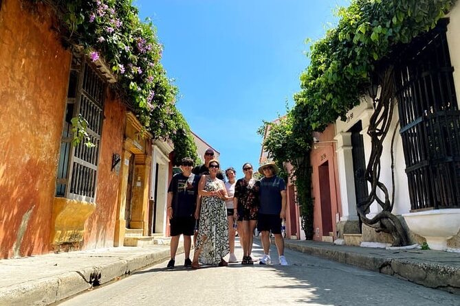 Walking tour of the magical city of Cartagena. - Key highlights you will actually notice