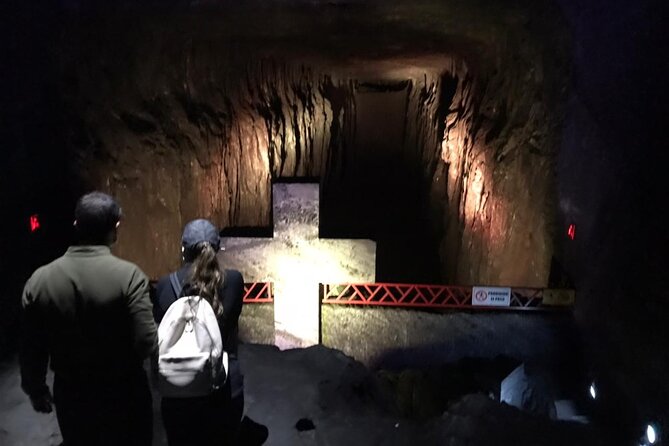 Zipaquirá Salt Cathedral Tour – Meals & Tickets with Local Guide - Inside the Catedral de Sal, tunnels, chapels, and viewpoints