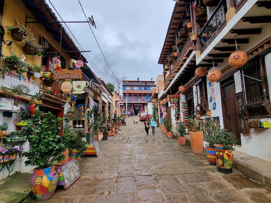 Zipaquirá Salt Cathedral & Villa de Leyva Tour 1 Day - Should you book the Zipaquirá Salt Cathedral and Villa de Leyva day trip?